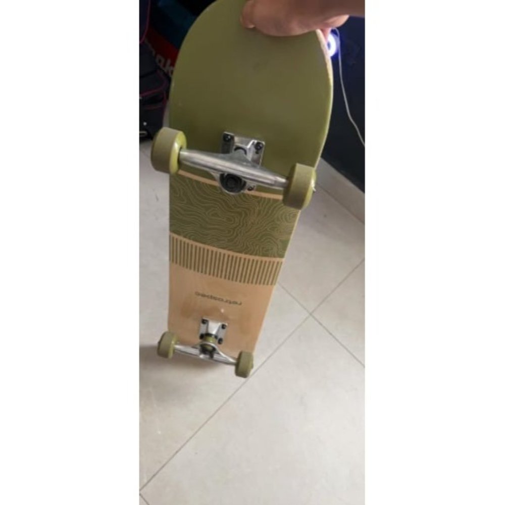 Skateboard Complete | Canadian Maple Wood Deck w/ 5.5 Inch Aluminum Alloy Truck